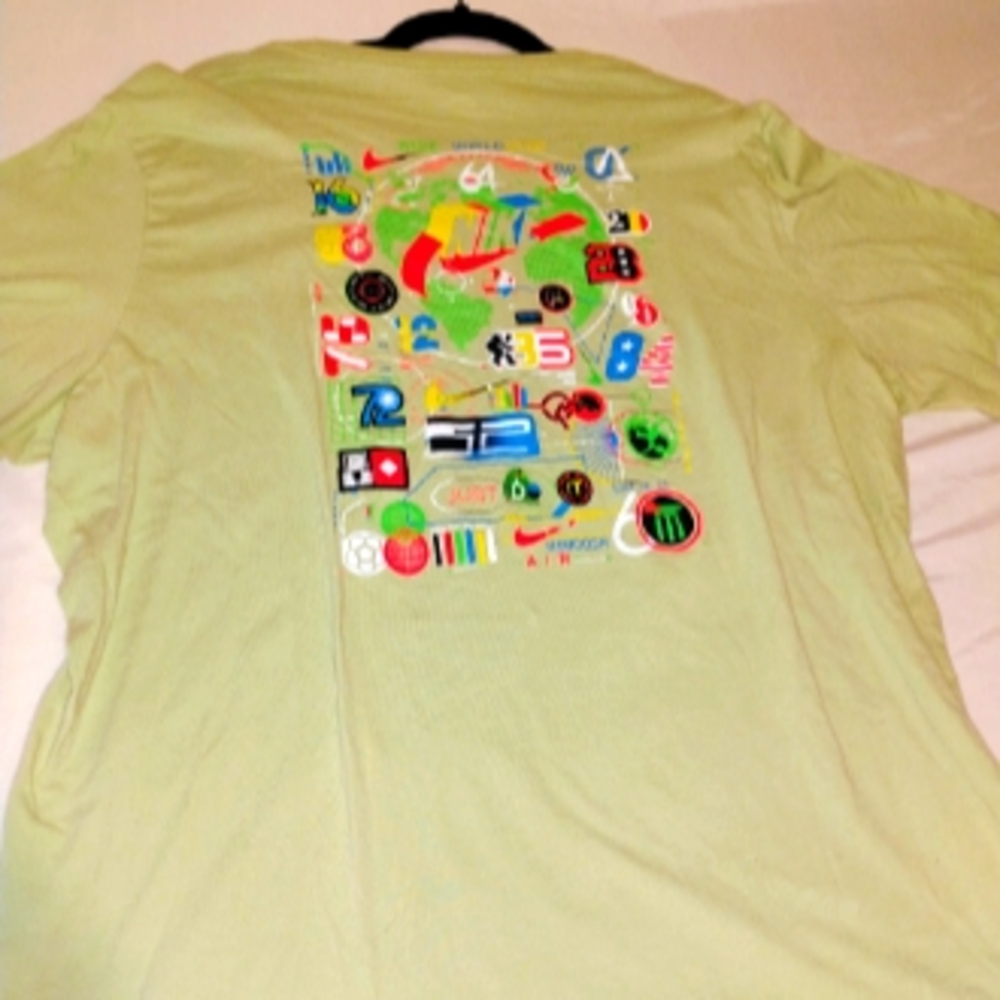 Authentic Nike Tee